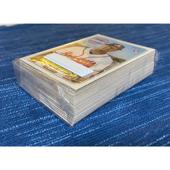 Unopened Sealed 2018 Topps Heritage Hanger Pack Ronald Acuna Jr Rookie RC Top - Picture 2 of 3